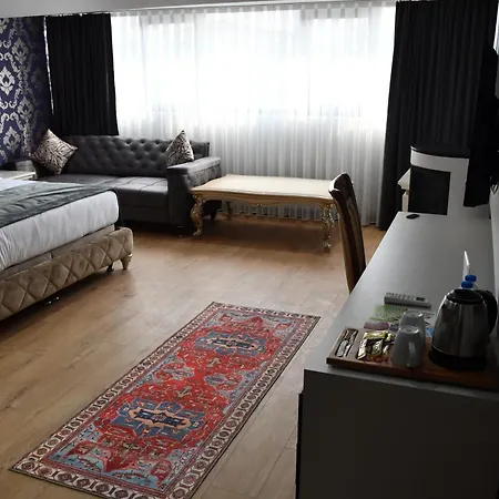 Hmz Luxury Hotel