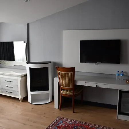 Hotel Hmz Luxury 4*